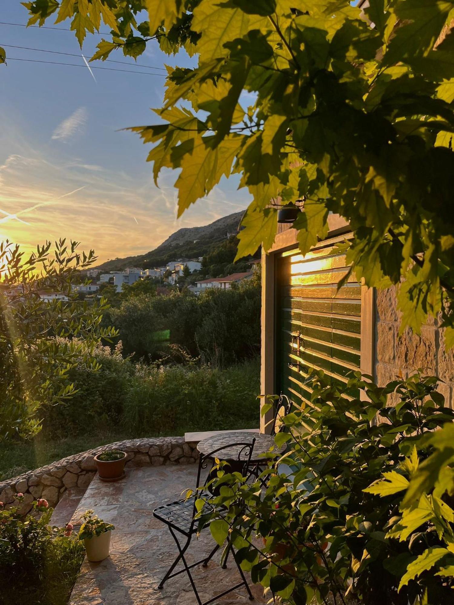 Apartments Curnic Jesenice  Exteriör bild