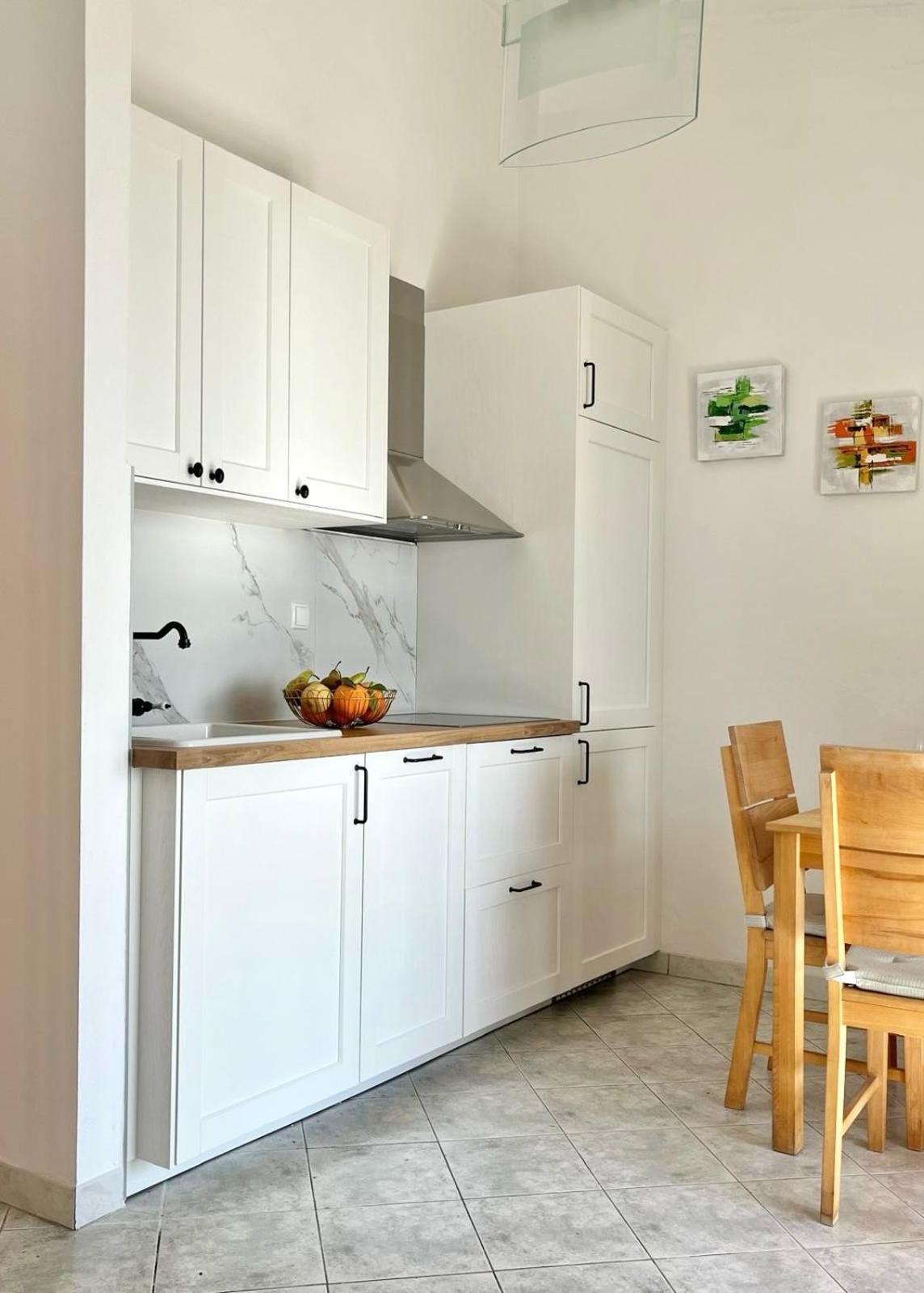Apartments Curnic Jesenice  Exteriör bild